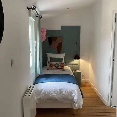 A L'ombre D'armandii Holiday home Chalons-en-Champagne