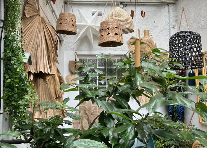 A L'ombre D'armandii Holiday home Chalons-en-Champagne